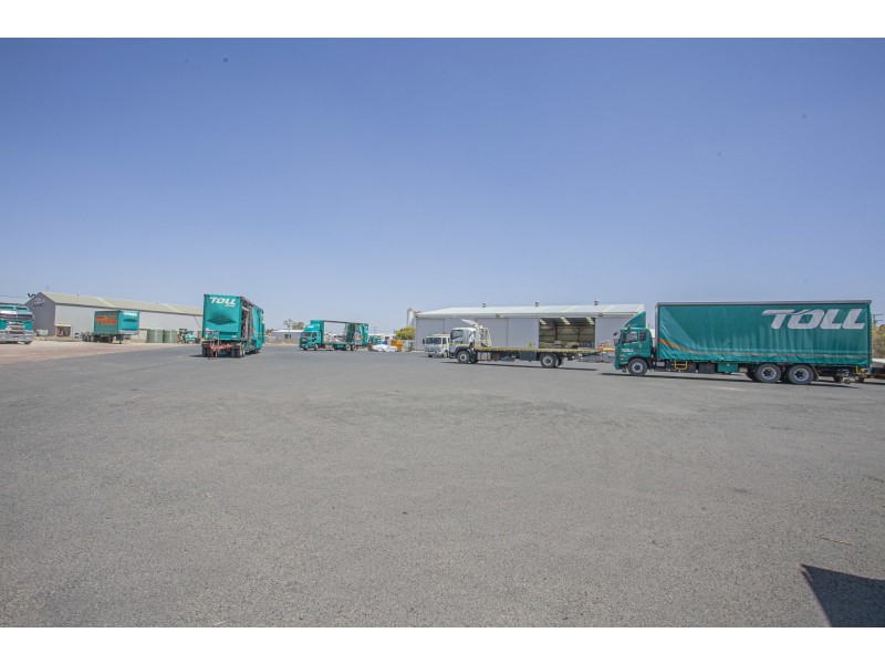 17 – 27 Cooper St, Chinchilla QLD 4413