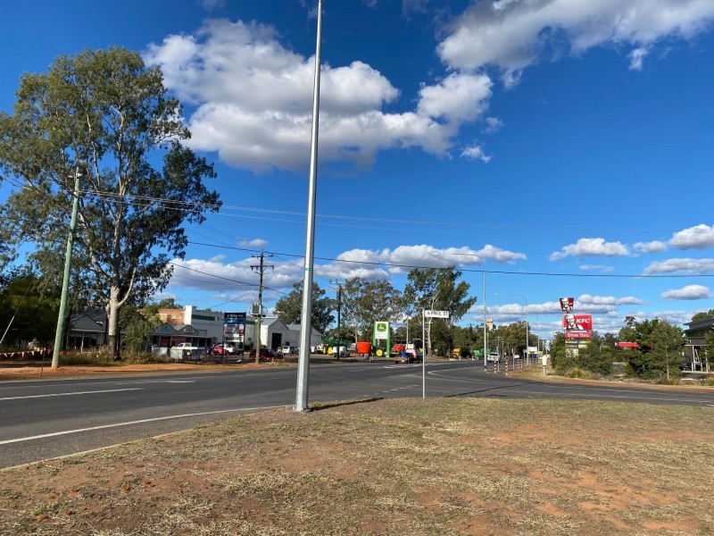 23 – 35 Warrego Highway, Chinchilla QLD 4413