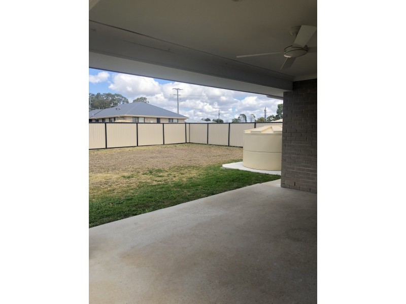 4 Campbell Street, Chinchilla QLD 4413