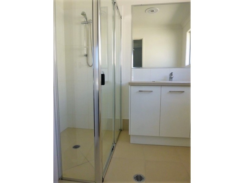 6 Bridgeman Parade, Chinchilla QLD 4413