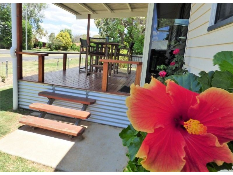 16 Atkins Street, Chinchilla QLD 4413