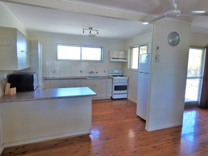 33 Claydon Street, Chinchilla QLD 4413