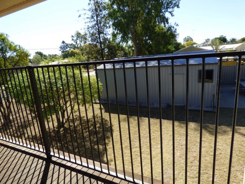 33 Claydon Street, Chinchilla QLD 4413