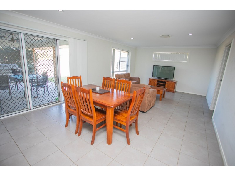 12 Layne Crescent, Chinchilla QLD 4413