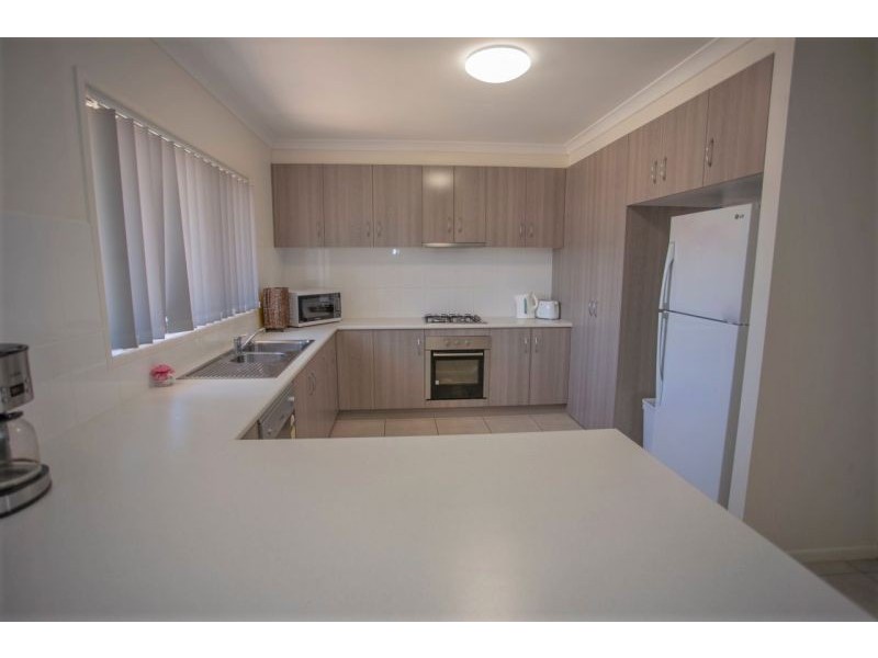 2 Irwin Street, Chinchilla QLD 4413