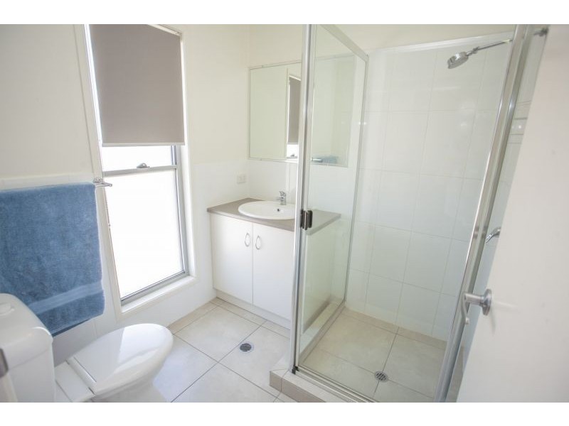 2 Irwin Street, Chinchilla QLD 4413