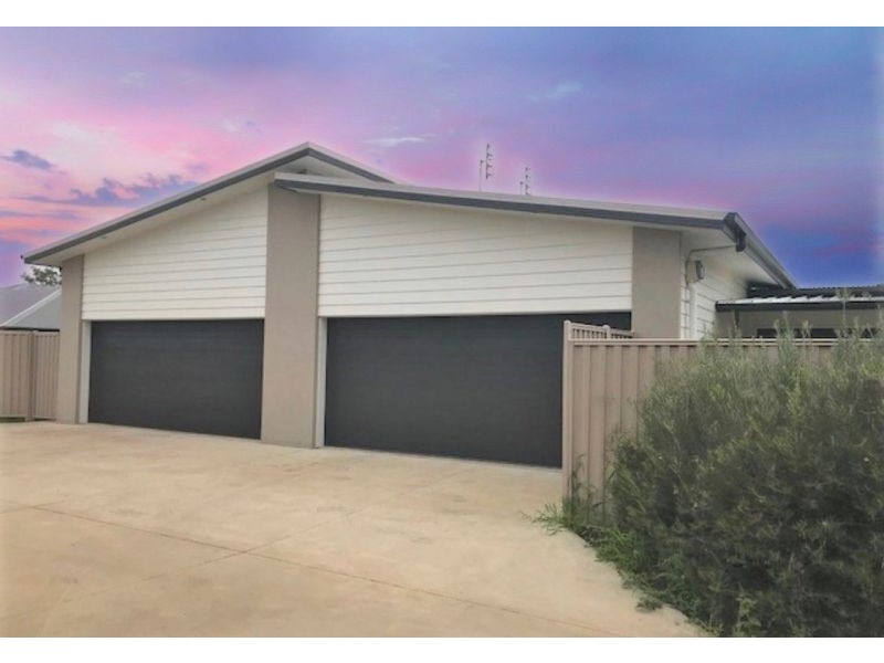 2/2 Sheridan Street, Chinchilla QLD 4413