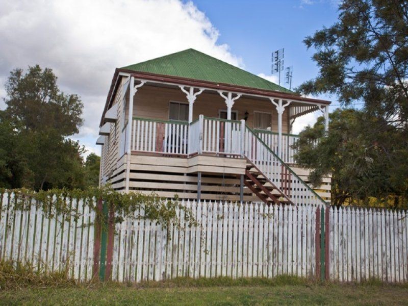 46 Railway St, Chinchilla QLD 4413