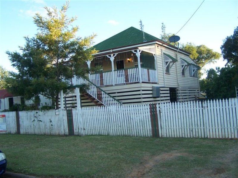 46 Railway St, Chinchilla QLD 4413