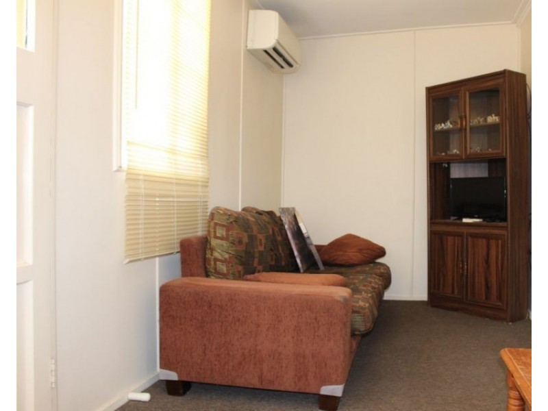 1-3/26 Park Street, Chinchilla QLD 4413