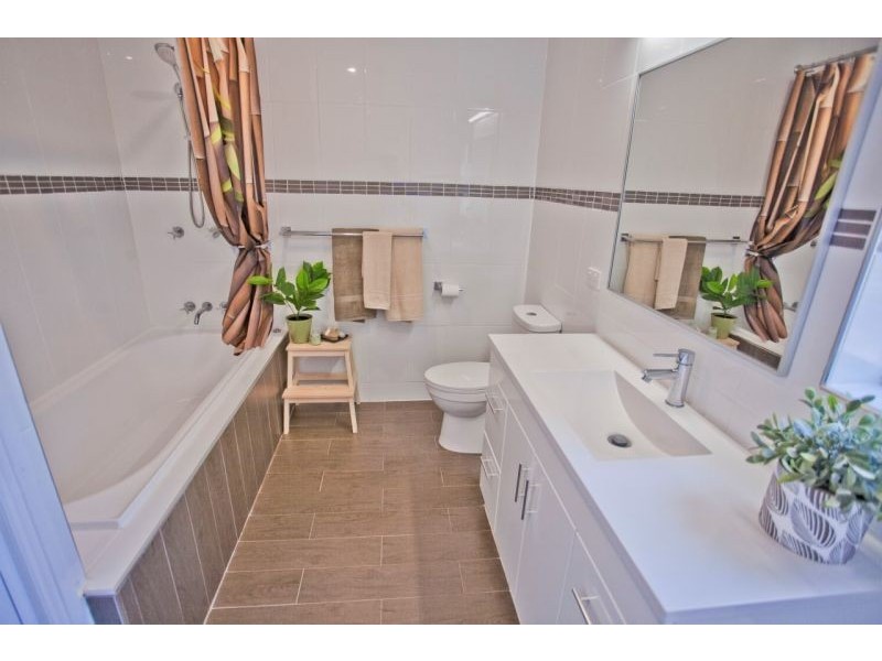 36 Windmill Road, Chinchilla QLD 4413