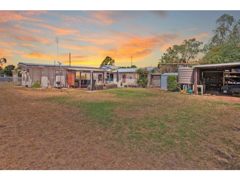 36 Windmill Road, Chinchilla QLD 4413