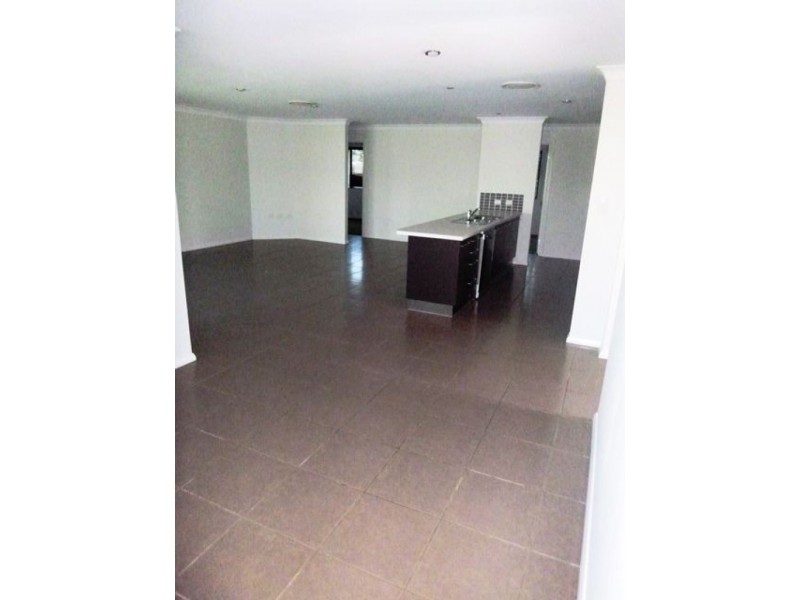 50 Sommerfeld Cres, Chinchilla QLD 4413