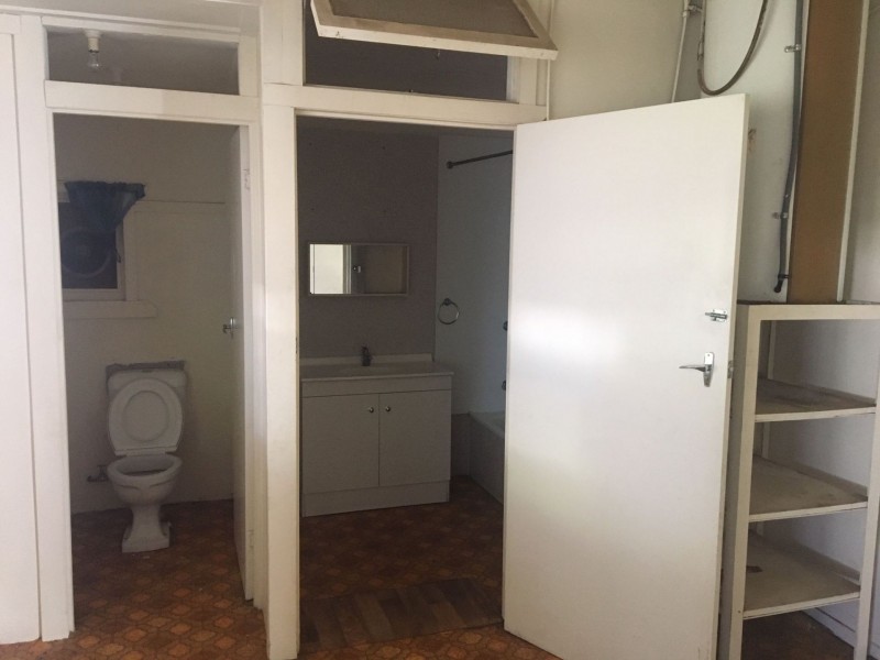 44 Bell St, Chinchilla QLD 4413