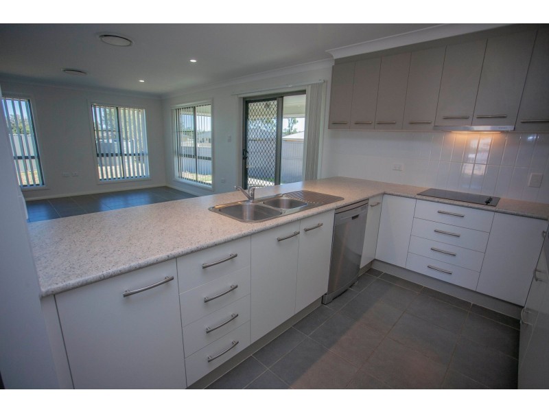 Villa D/7 – 9 Gower St., Chinchilla QLD 4413