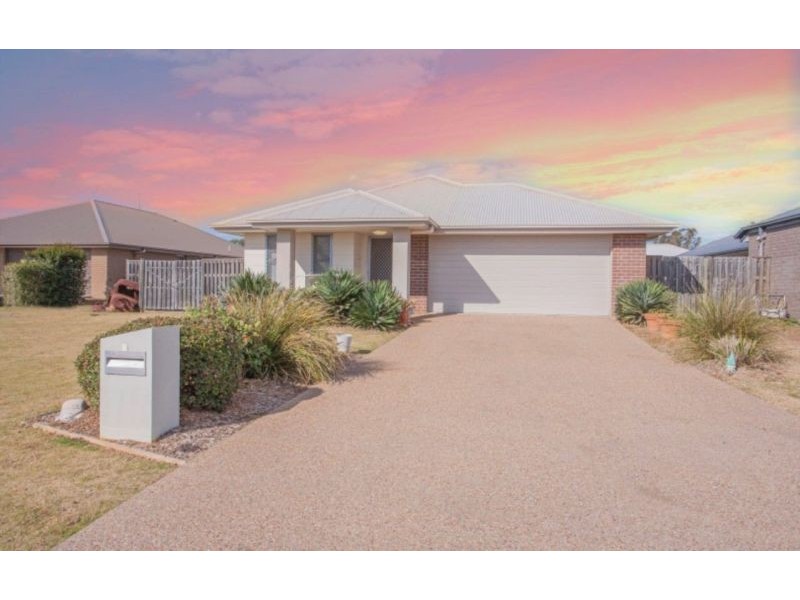 4 Hayes Close, Chinchilla QLD 4413