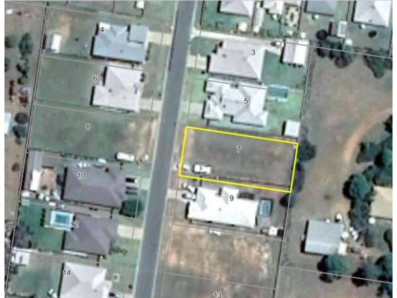 7 Parker Place, Chinchilla QLD 4413