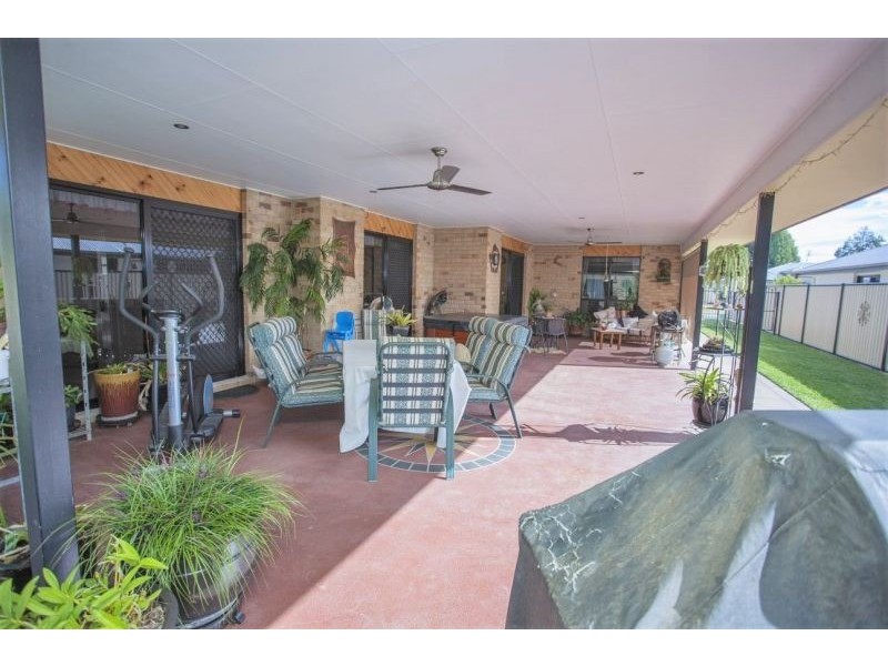 13 Skewis Street, Chinchilla QLD 4413