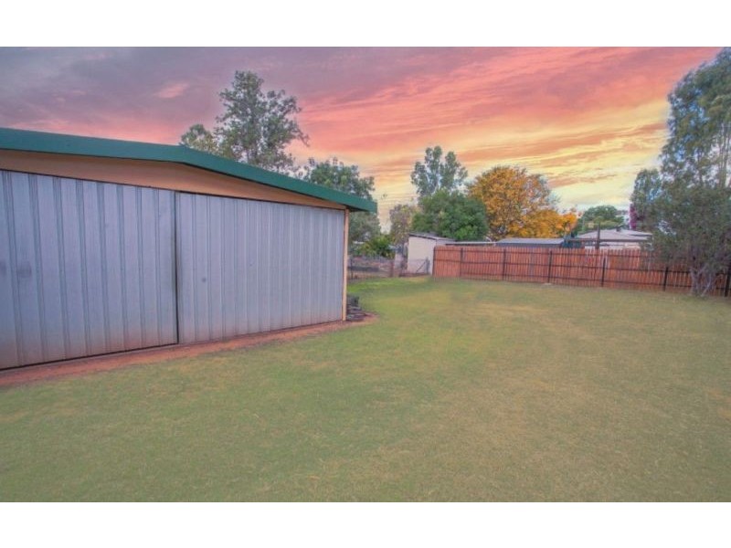 5 Tara Road (corner of Rennick Street), Chinchilla QLD 4413