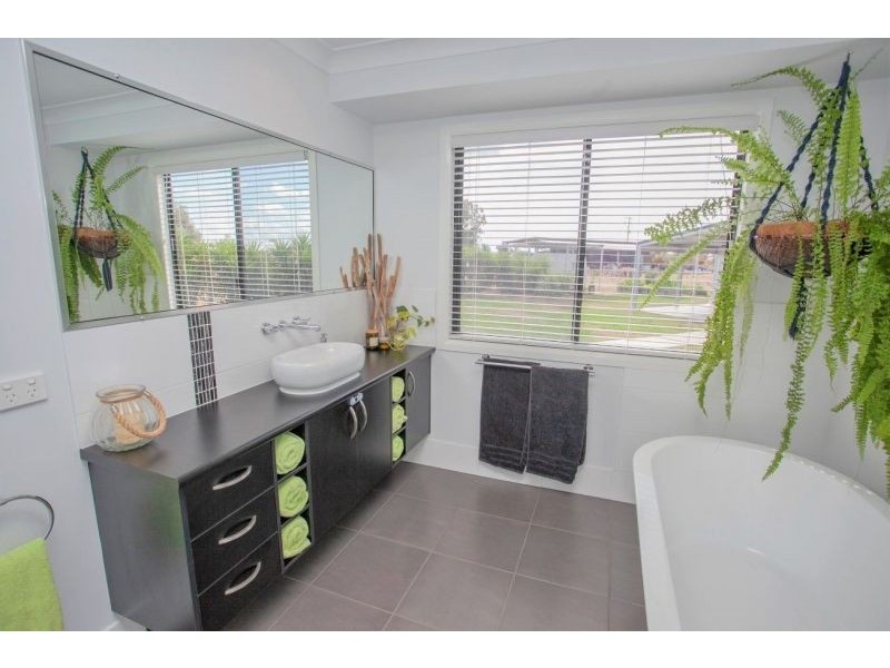 29 Hando Street, Chinchilla QLD 4413