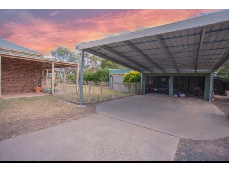 233 Zeller Street, Chinchilla QLD 4413