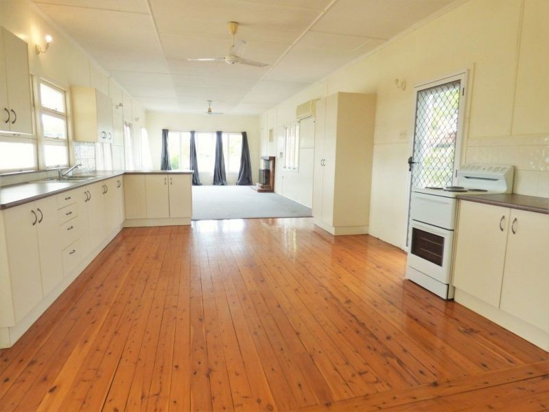 22 Windmill Road, Chinchilla QLD 4413