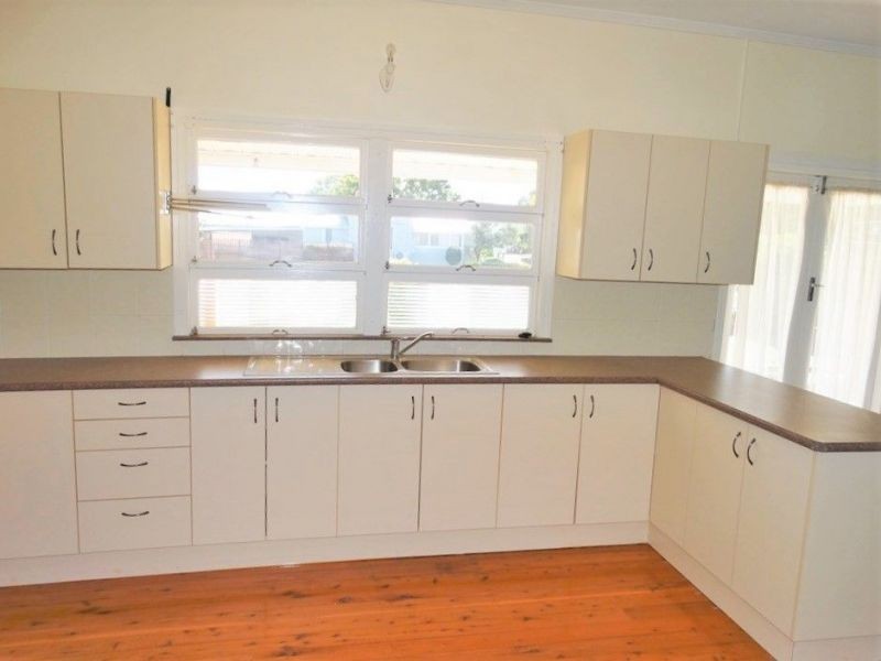 22 Windmill Road, Chinchilla QLD 4413