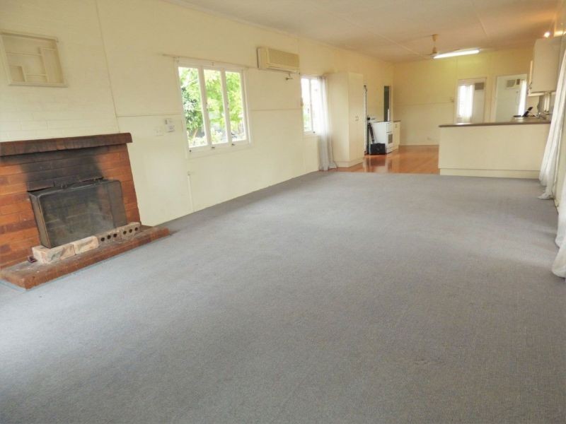 22 Windmill Road, Chinchilla QLD 4413