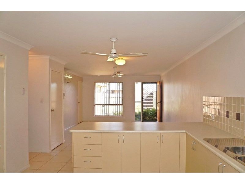 1 & 2/109 Zeller St, Chinchilla QLD 4413