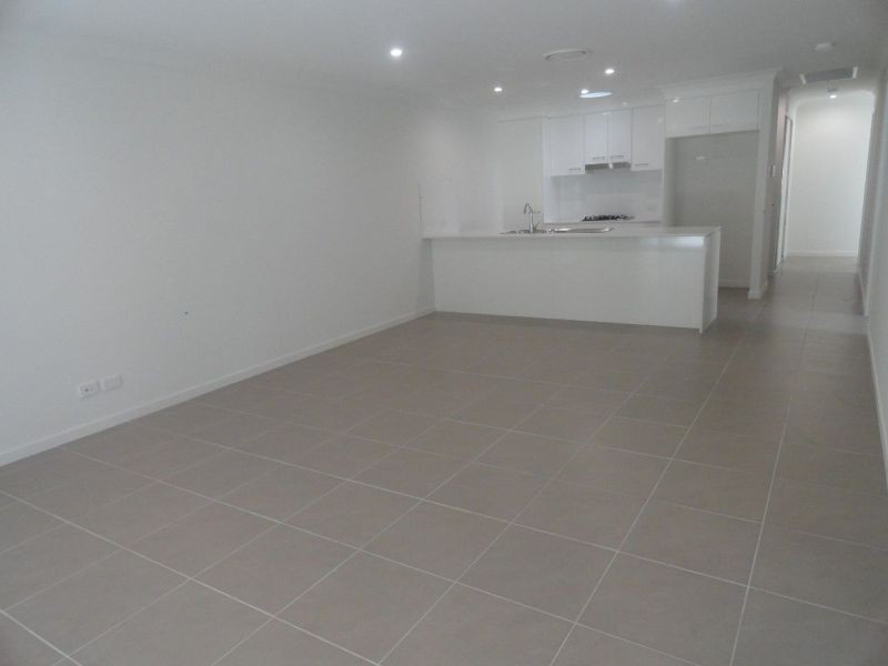 1 & 2/32 Skewis St, Chinchilla QLD 4413