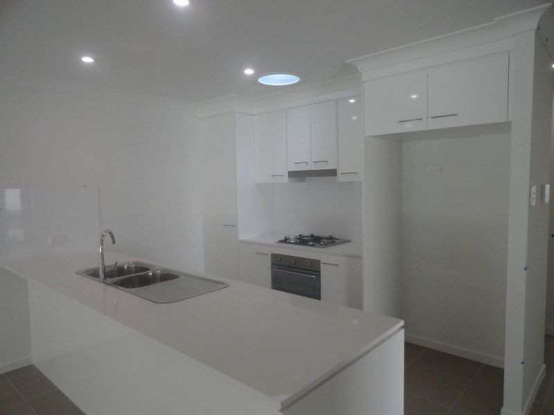 1 & 2/32 Skewis St, Chinchilla QLD 4413