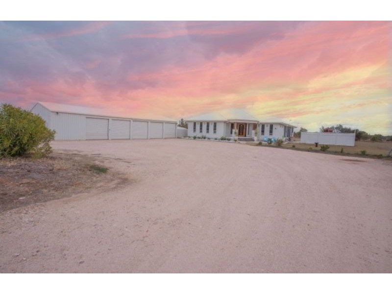 33 Hando Street, Chinchilla QLD 4413