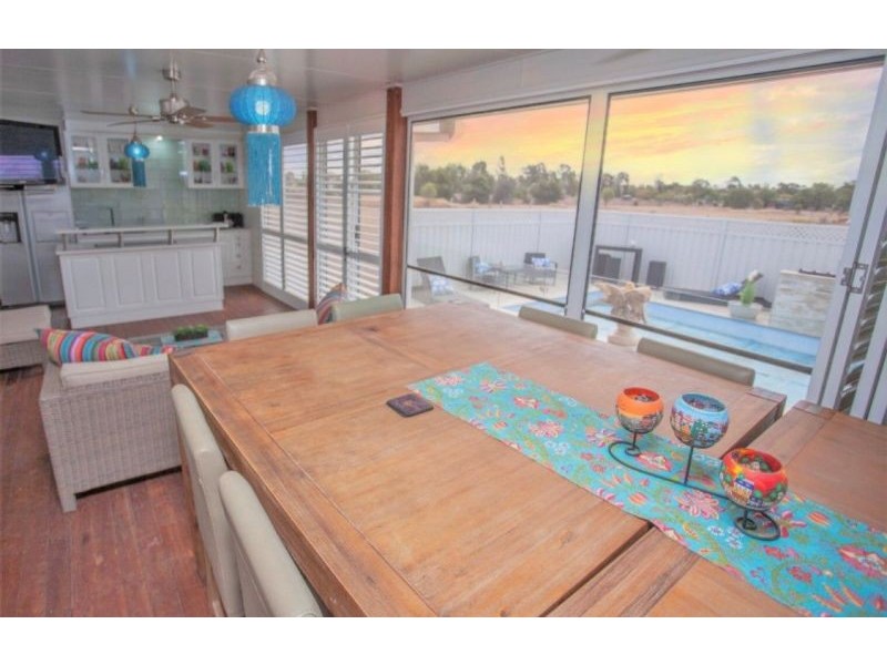 33 Hando Street, Chinchilla QLD 4413