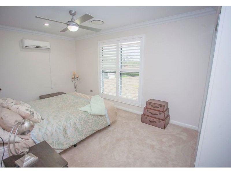 33 Hando Street, Chinchilla QLD 4413