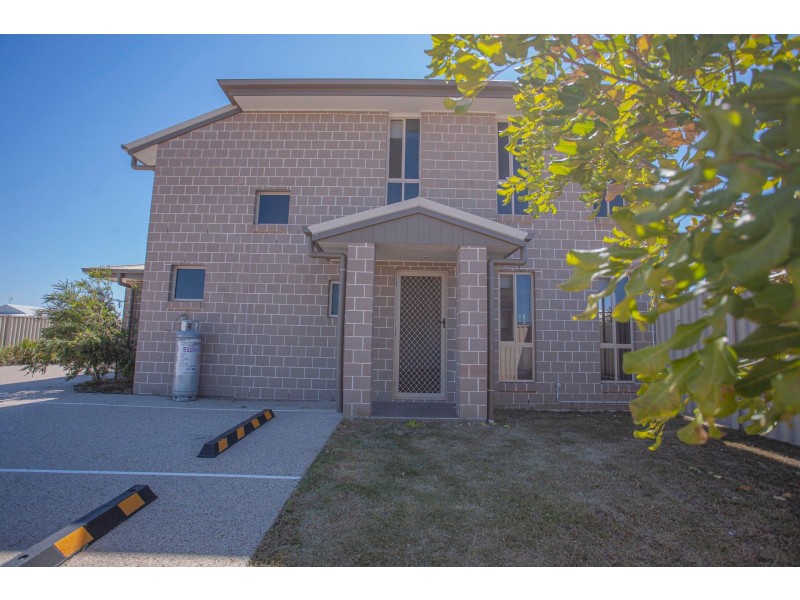 1, 2 & 3/21 Dudley St, Chinchilla QLD 4413