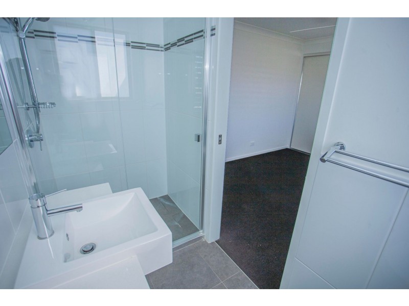 1, 2 & 3/21 Dudley St, Chinchilla QLD 4413