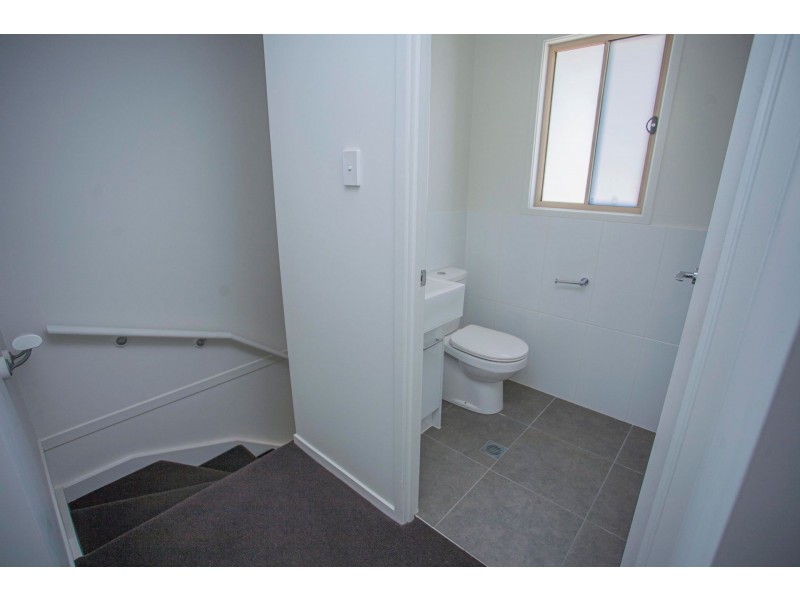 1, 2 & 3/21 Dudley St, Chinchilla QLD 4413