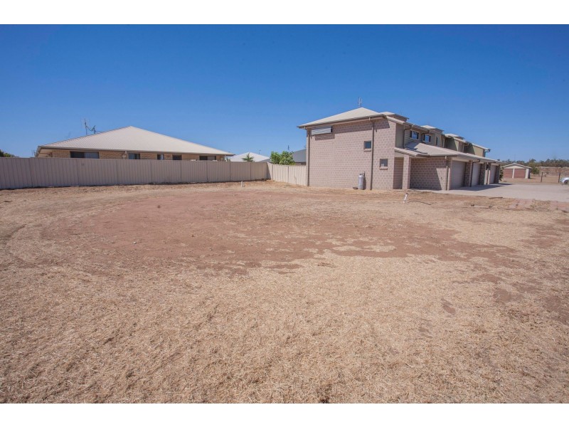 1, 2 & 3/21 Dudley St, Chinchilla QLD 4413