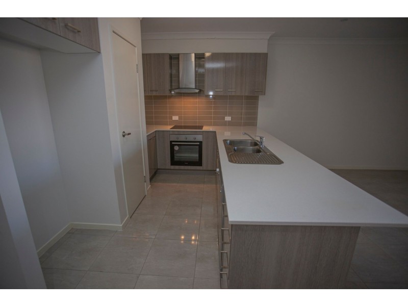 1, 2, 3 & 4/13 Dudley St, Chinchilla QLD 4413