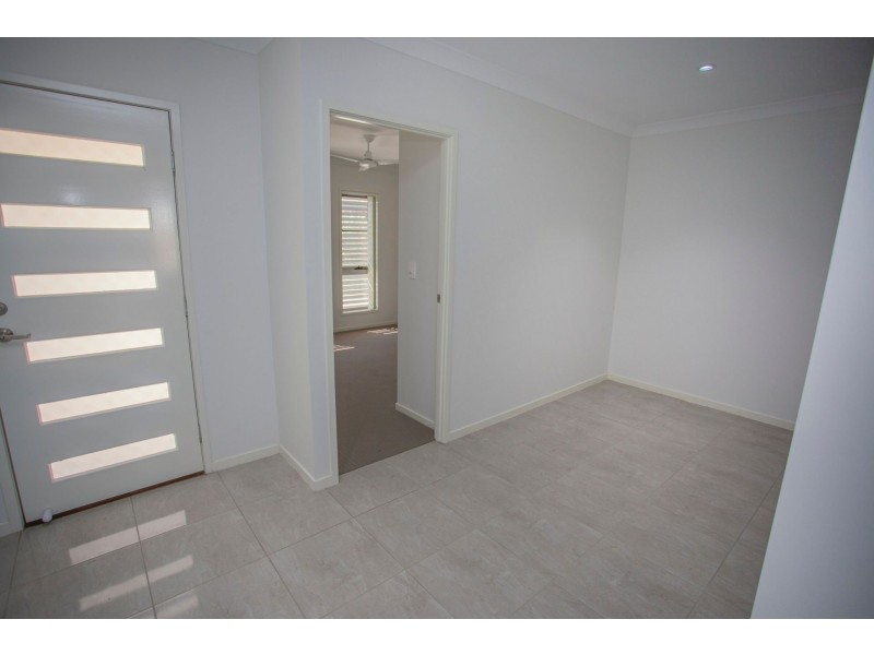 1, 2, 3 & 4/13 Dudley St, Chinchilla QLD 4413