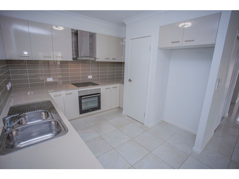 1, 2, 3 & 4/15 Dudley St, Chinchilla QLD 4413