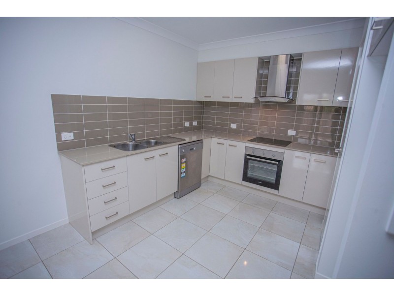 1, 2, 3 & 4/15 Dudley St, Chinchilla QLD 4413