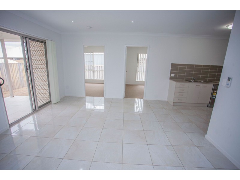 1, 2, 3 & 4/15 Dudley St, Chinchilla QLD 4413