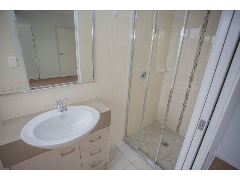 1, 2, 3 & 4/15 Dudley St, Chinchilla QLD 4413