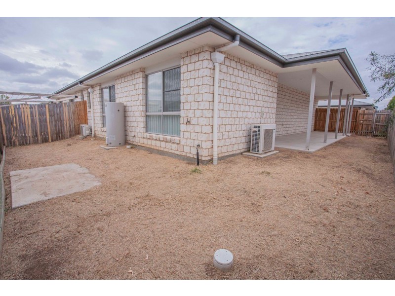 1, 2, 3 & 4/15 Dudley St, Chinchilla QLD 4413