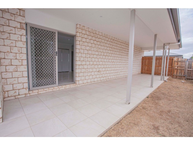 1, 2, 3 & 4/15 Dudley St, Chinchilla QLD 4413