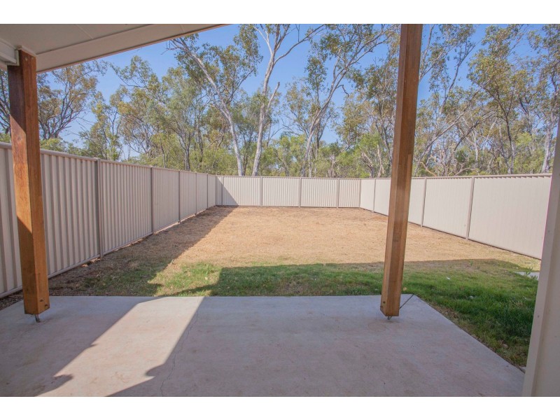 45 Ellem Drive, Chinchilla QLD 4413