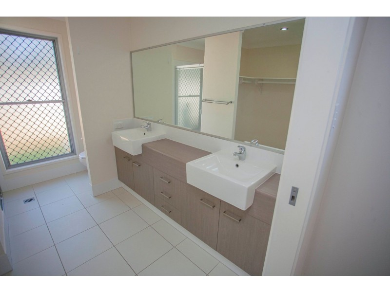 45 Ellem Drive, Chinchilla QLD 4413