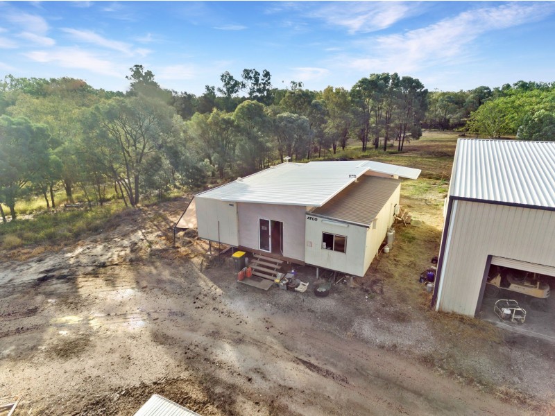 42140 Leichhardt Highway, Condamine QLD 4416