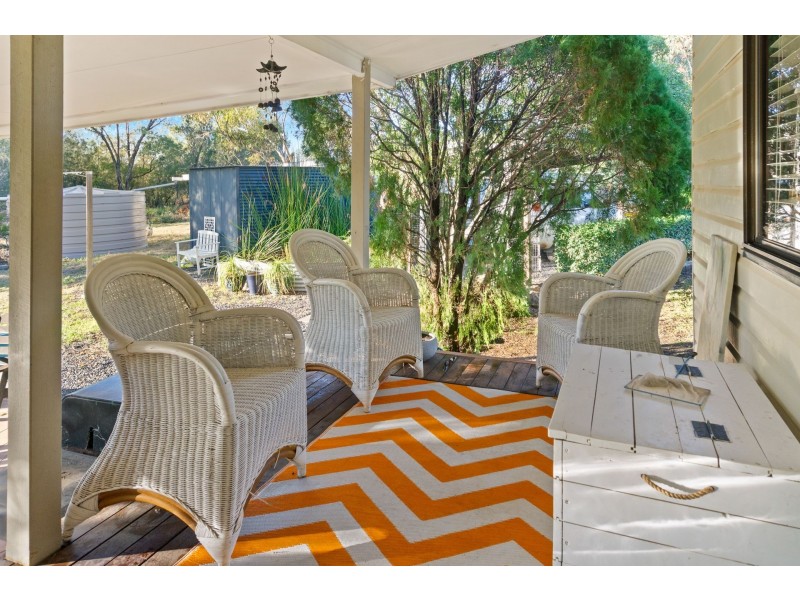 42140 Leichhardt Highway, Condamine QLD 4416